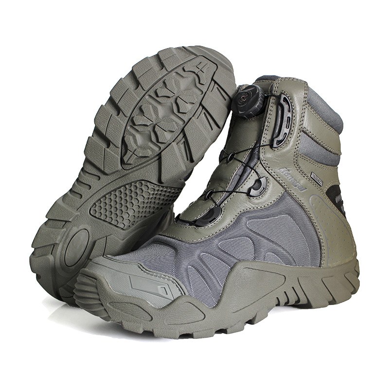 রাবার হান্টিং বুটগুলি দ্রুত চালু/বন্ধ করুন